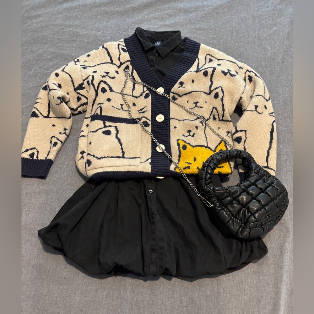 Cat Button-Up Knit Oversized Cardigan, Navy blue, beige - Picture 3 of 9